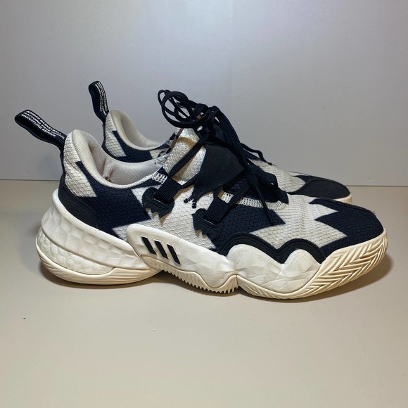 Adidas Boost Basketball Rayford Trae Young Size 7 Signature Series White Black - Picture 1 of 11